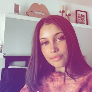 Meet your Posher, Rebecca